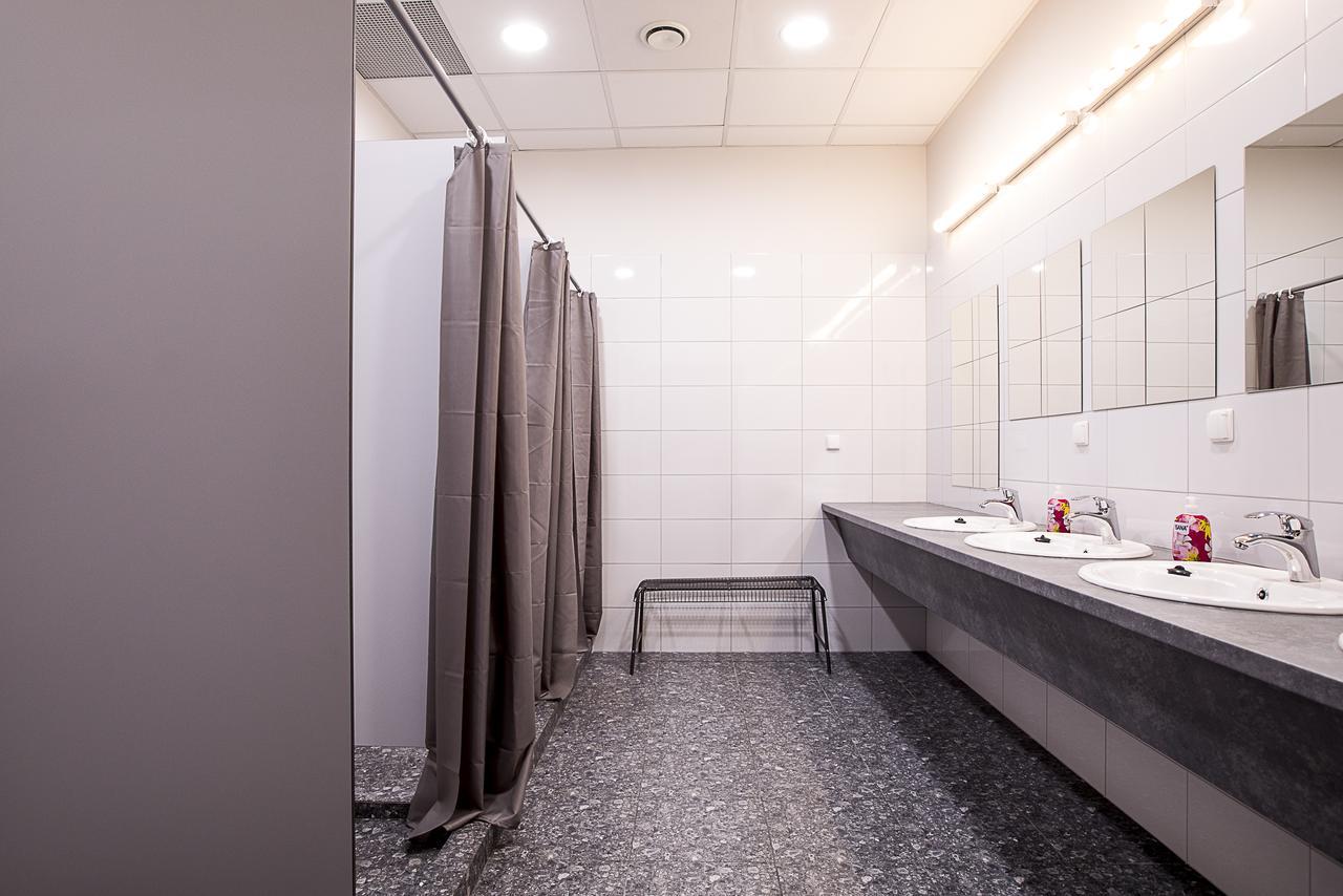 Łóżko w pokoju wieloosobowym dla 8 osób